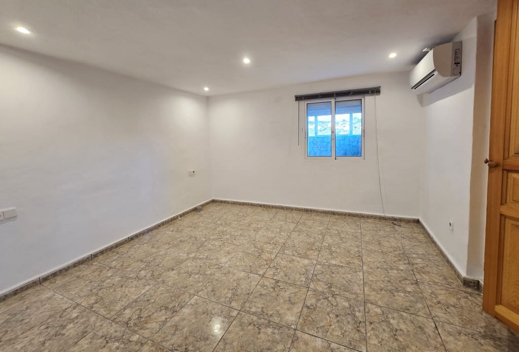5 chambre Villa/Maison à vendre à Benitachell / Benitatxell avec piscine garage - 690 000 € (Ref: 9827286)