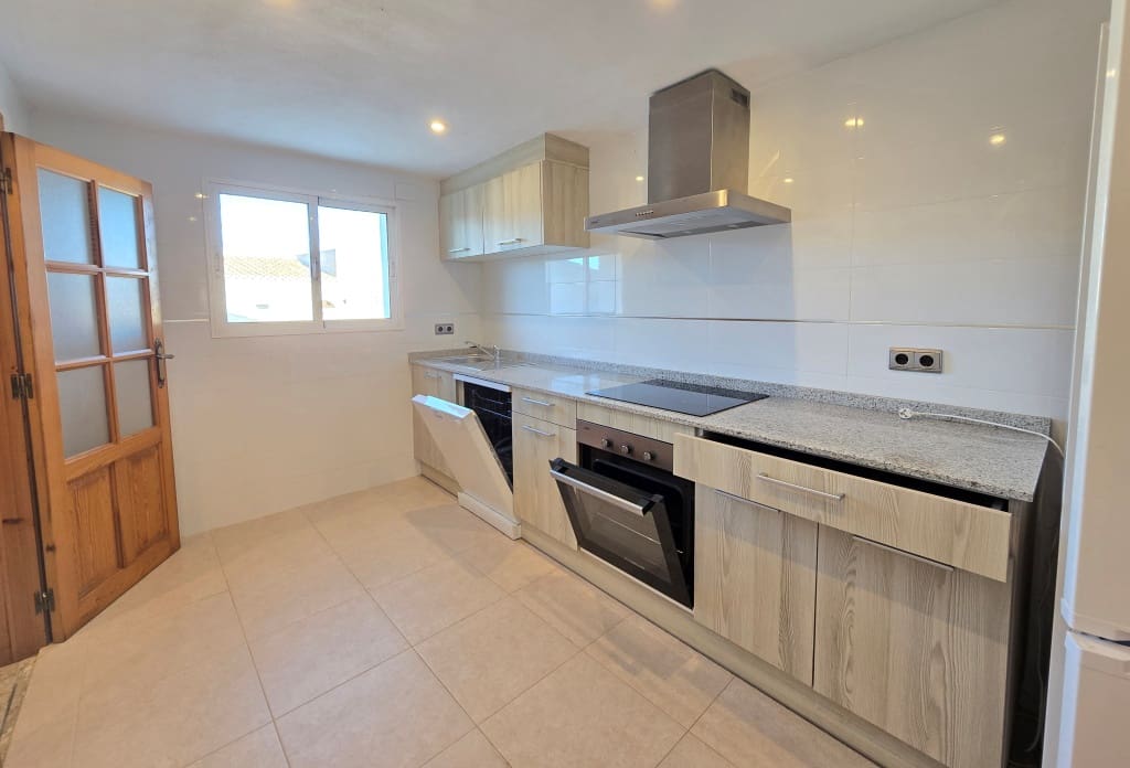 5 chambre Villa/Maison à vendre à Benitachell / Benitatxell avec piscine garage - 690 000 € (Ref: 9827286)