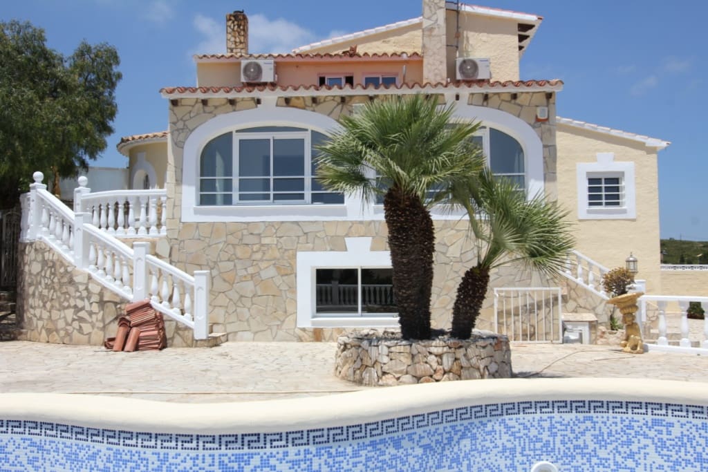 5 chambre Villa/Maison à vendre à Benitachell / Benitatxell avec piscine garage - 690 000 € (Ref: 9827286)