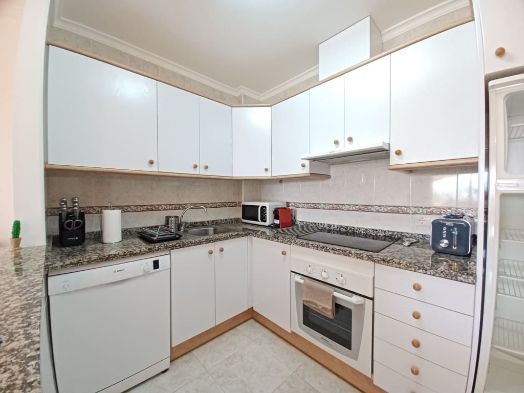 3 soveværelse Lejlighed til leje i Benitachell / Benitatxell med swimmingpool garage - € 1.000 (Ref: 9827287)
