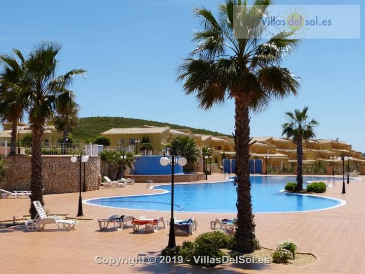 3 soveværelse Lejlighed til leje i Benitachell / Benitatxell med swimmingpool garage - € 1.000 (Ref: 9827287)