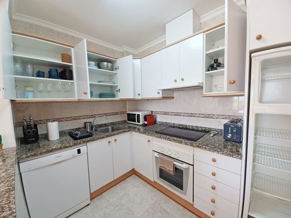 3 soveværelse Lejlighed til leje i Benitachell / Benitatxell med swimmingpool garage - € 1.000 (Ref: 9827287)