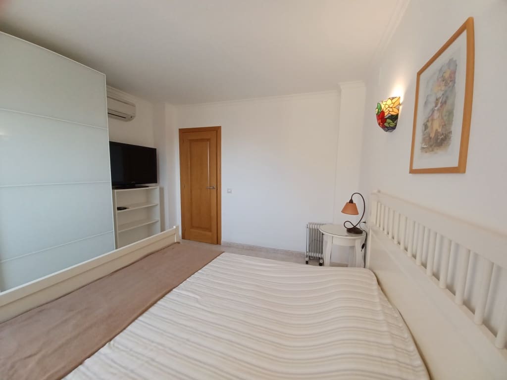 3 soveværelse Lejlighed til leje i Benitachell / Benitatxell med swimmingpool garage - € 1.000 (Ref: 9827287)