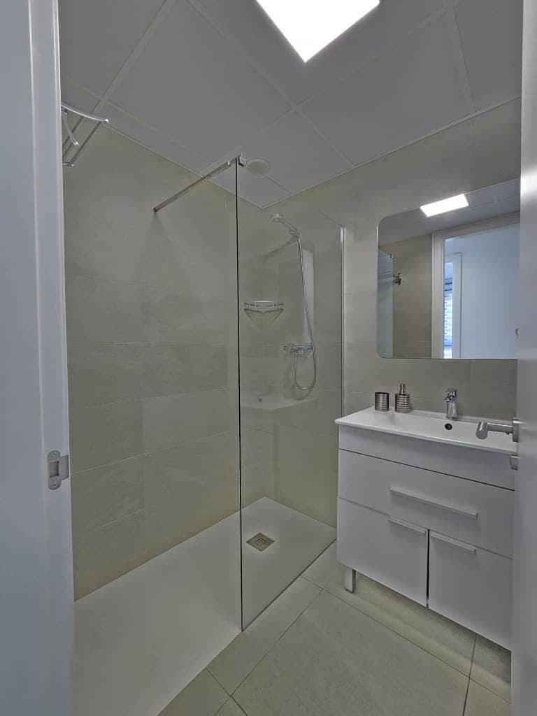 Appartement de 2 chambres à louer à Javea / Xabia avec piscine garage - 1 500 € (Ref: 9827288)