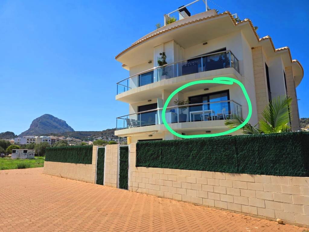 Appartement de 2 chambres à louer à Javea / Xabia avec piscine garage - 1 500 € (Ref: 9827288)