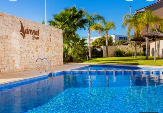 Appartement de 3 chambres à louer à Javea / Xàbia avec piscine garage - 1 800 € (Ref: 9827289)