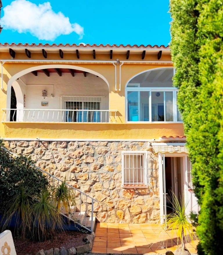 5 chambre Villa/Maison à vendre à Calpe / Calp avec garage - 645 000 € (Ref: 9827292)