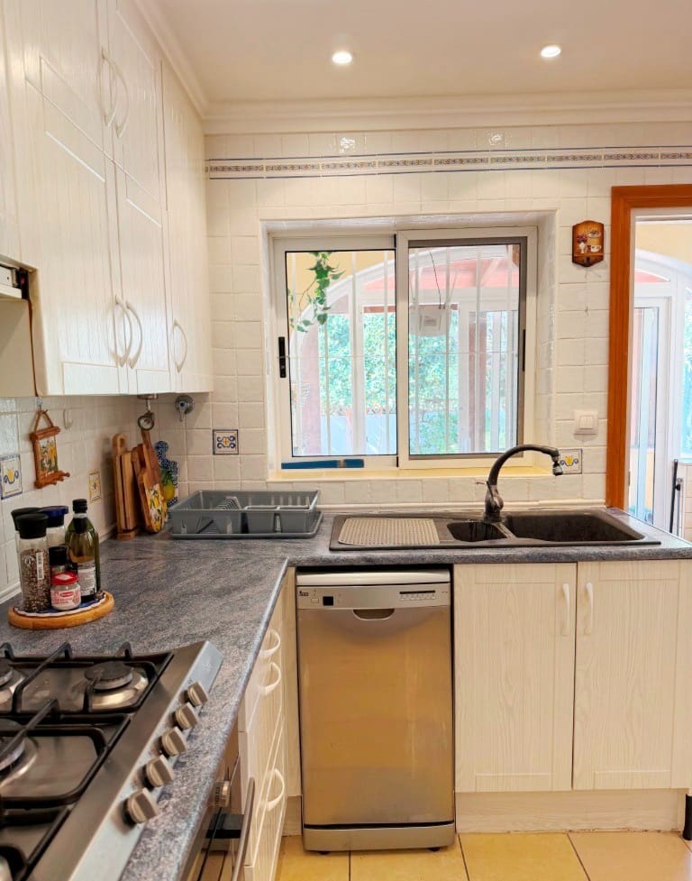 5 chambre Villa/Maison à vendre à Calpe / Calp avec garage - 645 000 € (Ref: 9827292)