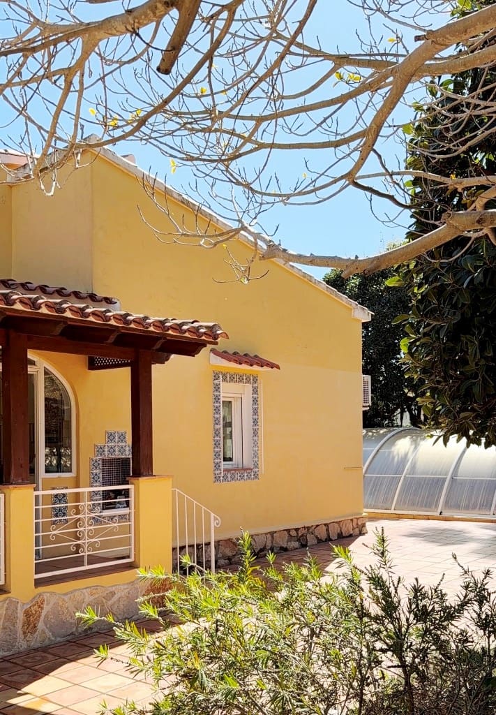 5 chambre Villa/Maison à vendre à Calpe / Calp avec garage - 645 000 € (Ref: 9827292)