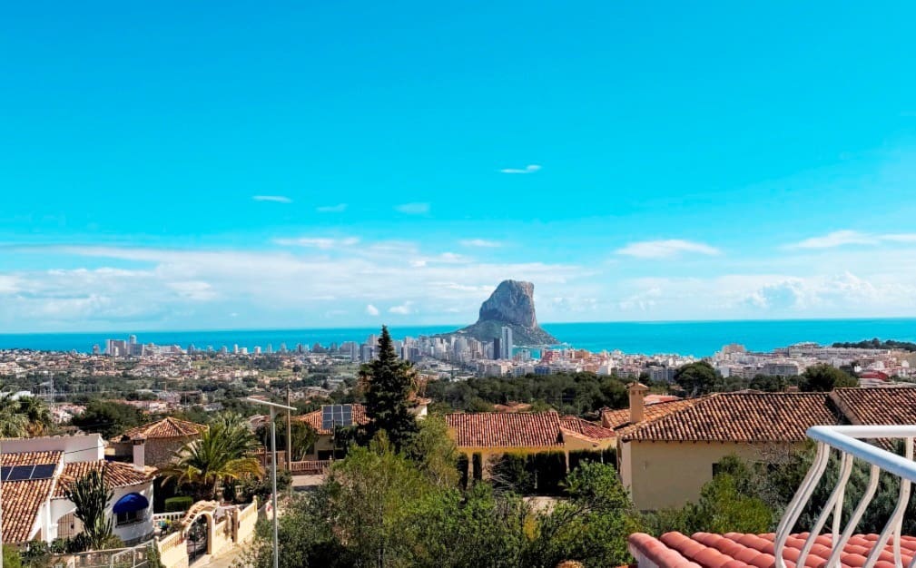 5 chambre Villa/Maison à vendre à Calpe / Calp avec garage - 645 000 € (Ref: 9827292)