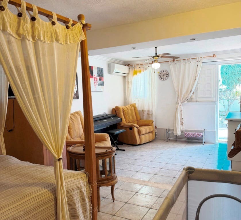 5 chambre Villa/Maison à vendre à Calpe / Calp avec garage - 645 000 € (Ref: 9827292)