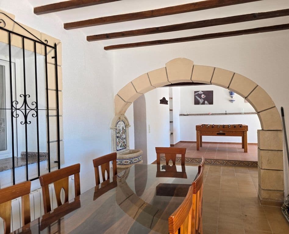 Finca/Maison de Campagne de 4 chambres à louer à Teulada avec piscine garage - 2 990 € (Ref: 9827294)