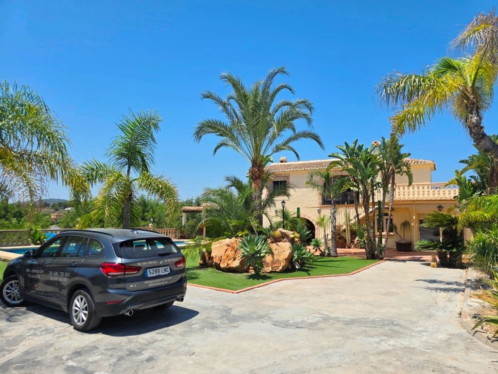 Finca/Maison de Campagne de 4 chambres à louer à Teulada avec piscine garage - 2 990 € (Ref: 9827294)