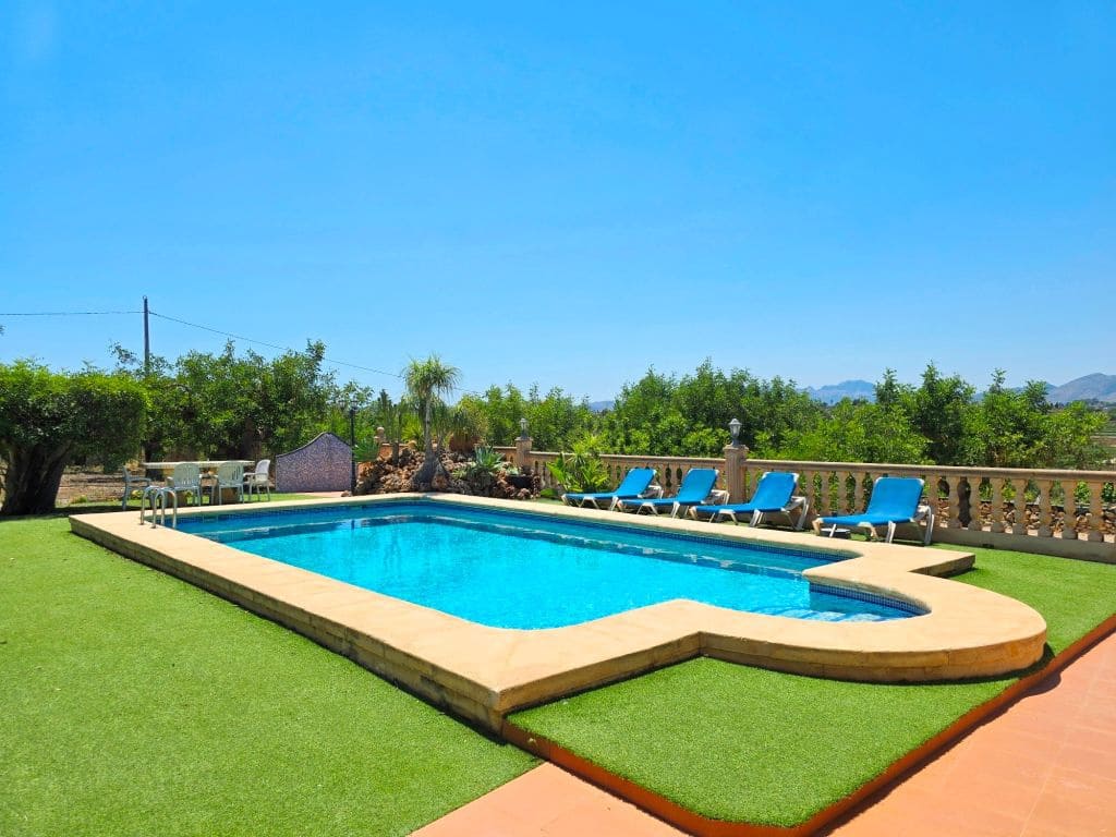 Finca/Maison de Campagne de 4 chambres à louer à Teulada avec piscine garage - 2 990 € (Ref: 9827294)