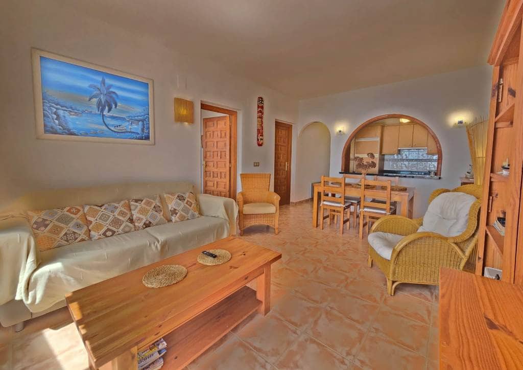 Appartement de 2 chambres à louer à Benitachell / Benitatxell avec piscine garage - 850 € (Ref: 9827296)