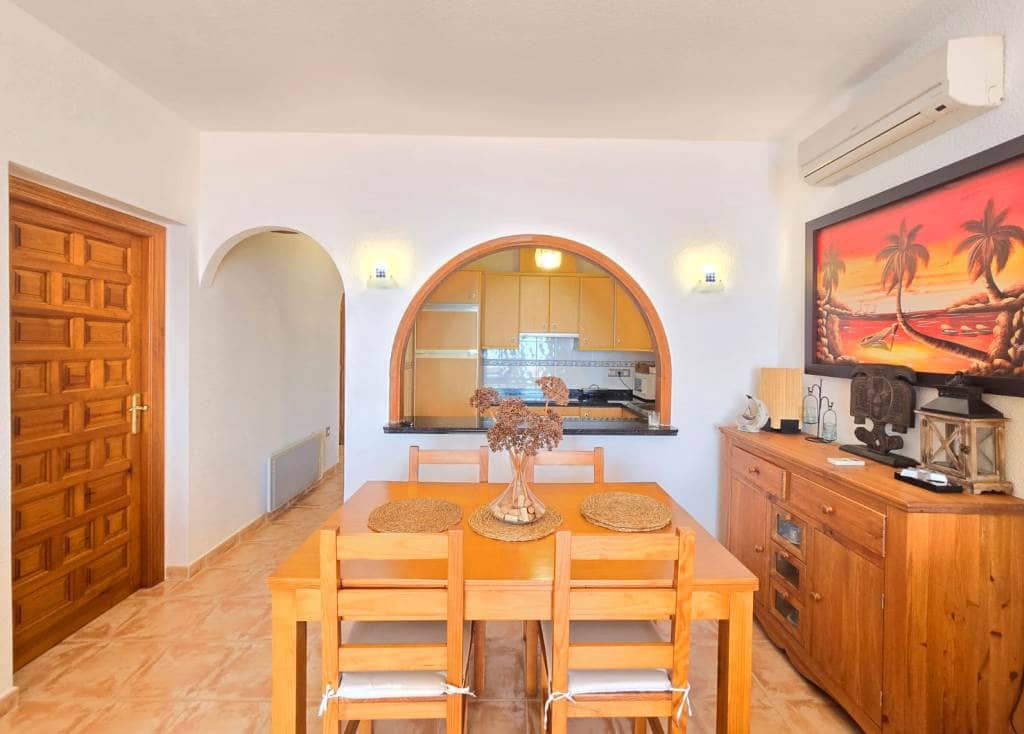 Appartement de 2 chambres à louer à Benitachell / Benitatxell avec piscine garage - 850 € (Ref: 9827296)