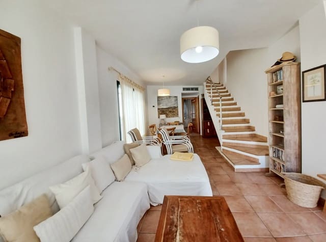 Bungalow de 4 chambres à louer à Javea / Xàbia avec piscine garage - 1 200 € (Ref: 9827298)
