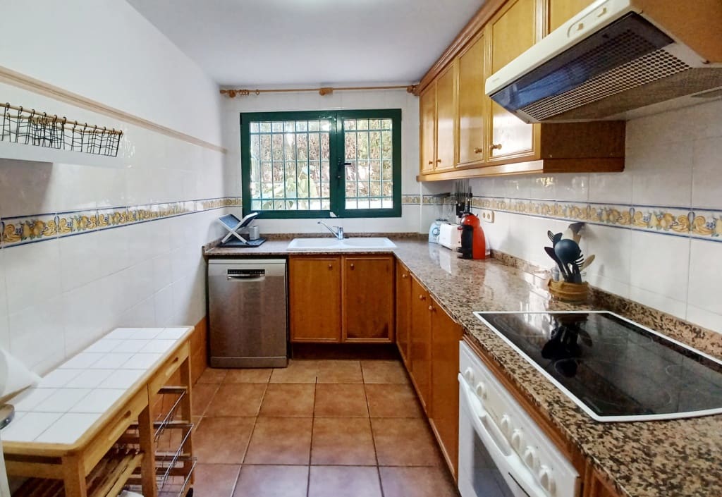 Bungalow de 4 chambres à louer à Javea / Xabia avec piscine garage - 1 200 € (Ref: 9827298)