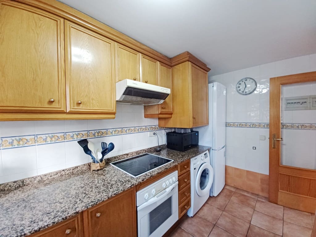 Bungalow de 4 chambres à louer à Javea / Xabia avec piscine garage - 1 200 € (Ref: 9827298)