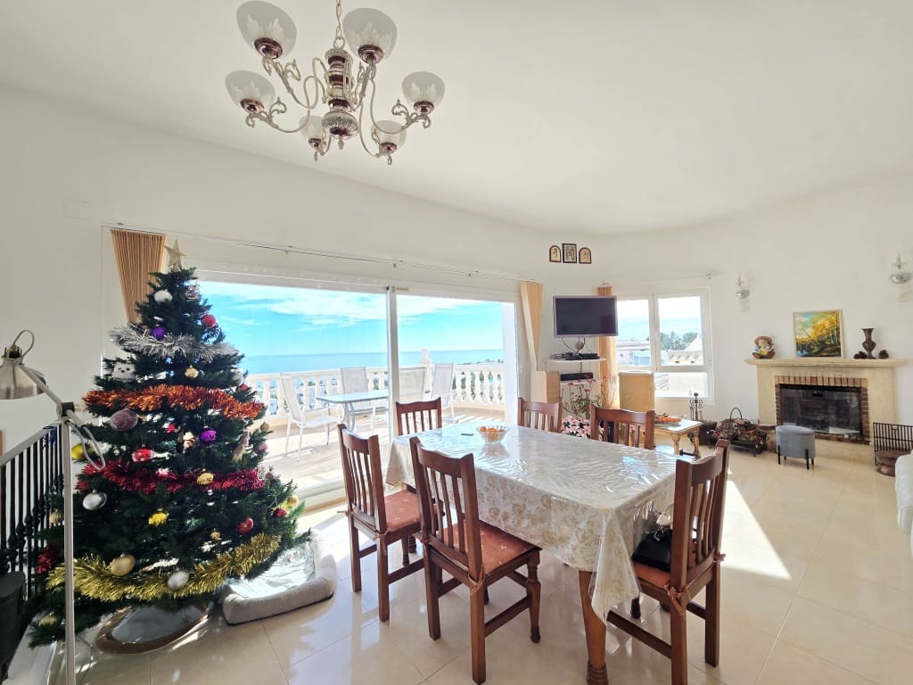 3 soveværelse Villa til salg i Benitachell / Benitatxell med swimmingpool garage - € 724.000 (Ref: 9827299)