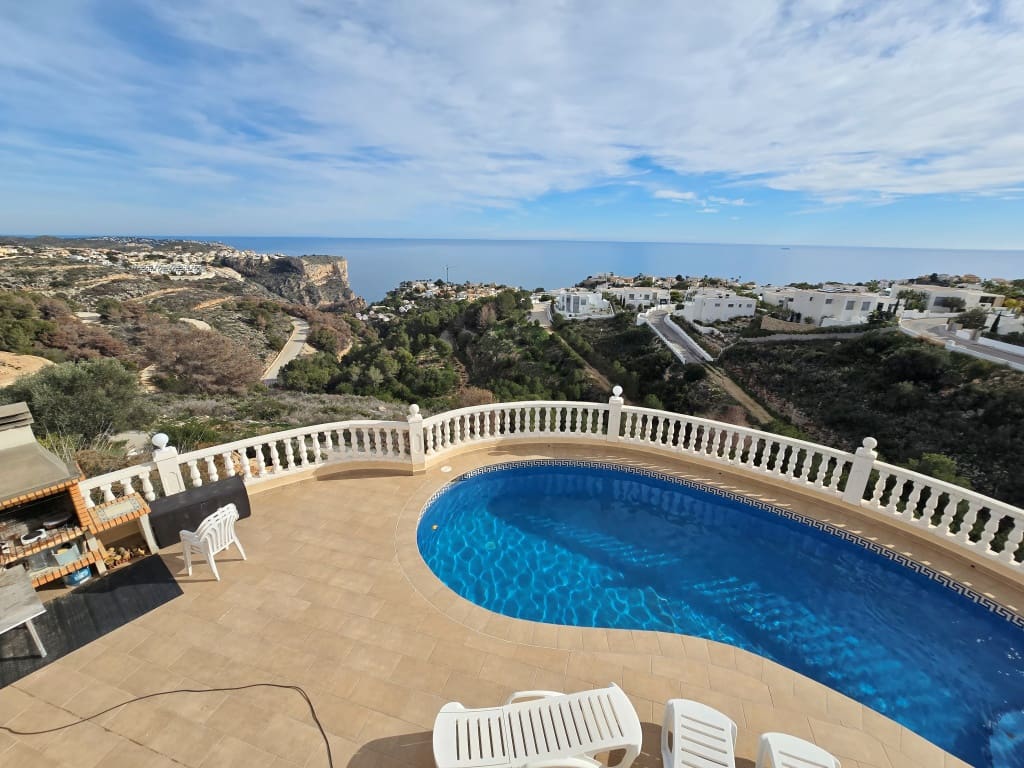 3 soveværelse Villa til salg i Benitachell / Benitatxell med swimmingpool garage - € 724.000 (Ref: 9827299)