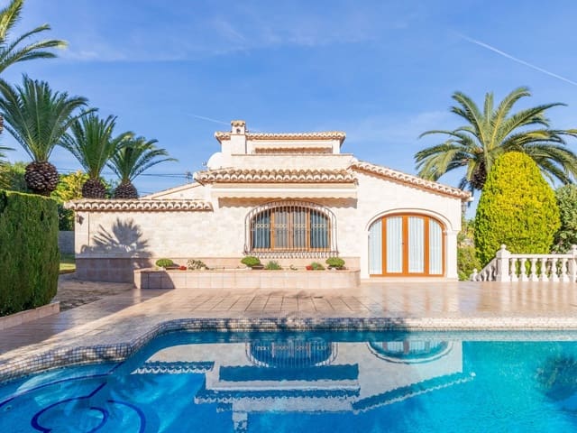 3 chambre Villa/Maison à vendre à Javea / Xàbia avec piscine garage - 850 000 € (Ref: 9827302)