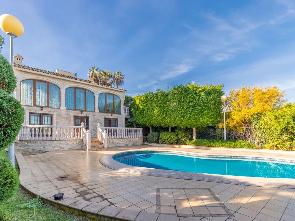3 soveværelse Villa til salg i Javea / Xabia med swimmingpool garage - € 750.000 (Ref: 9827303)