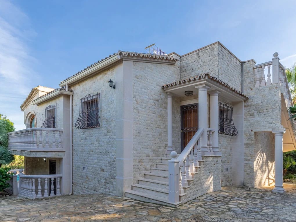 3 soveværelse Villa til salg i Javea / Xabia med swimmingpool garage - € 750.000 (Ref: 9827303)
