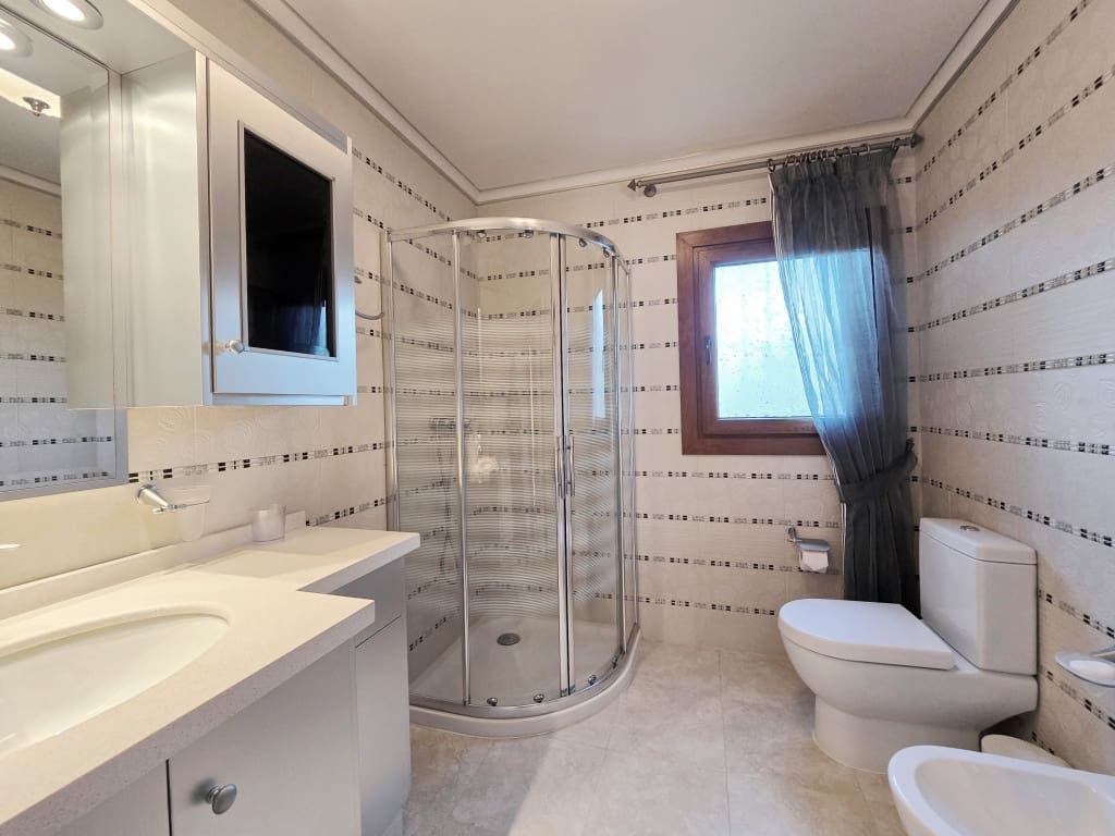 3 soveværelse Villa til salg i Javea / Xabia med swimmingpool garage - € 750.000 (Ref: 9827303)