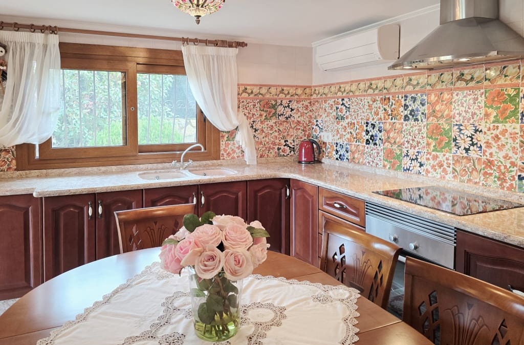 3 soveværelse Villa til salg i Javea / Xabia med swimmingpool garage - € 750.000 (Ref: 9827303)