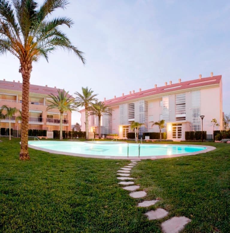 2 bedroom Apartment for rent in Javea / Xabia with pool garage - € 1,200 (Ref: 9838315)