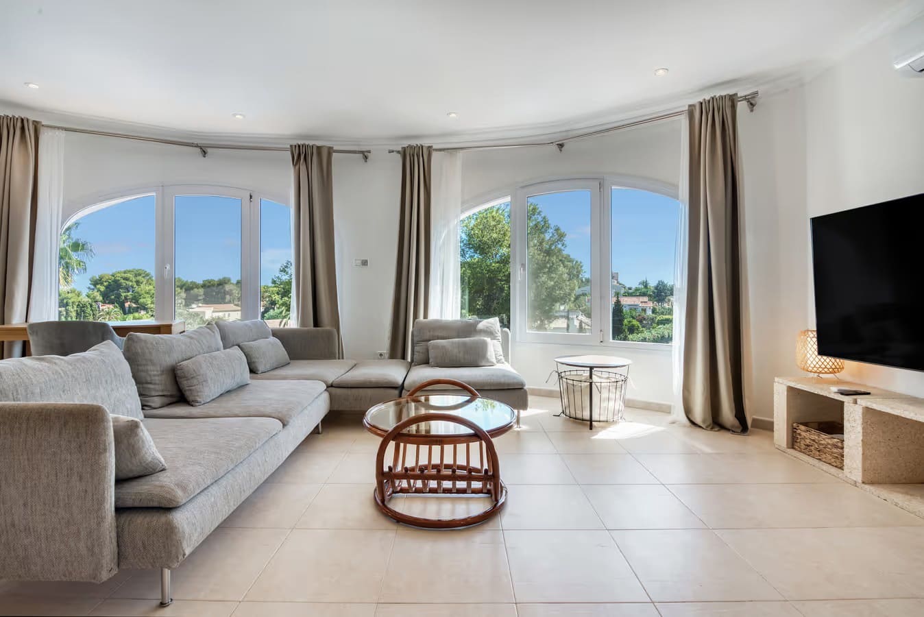 4 slaapkamer Villa te huur in Javea / Xabia met zwembad garage - € 2.500 (Ref: 9858059)