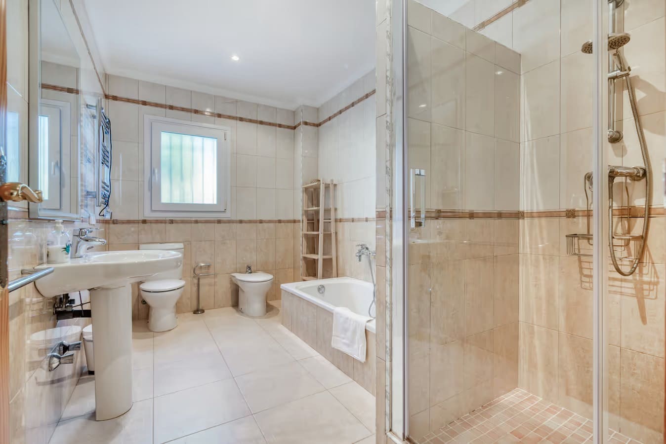 4 slaapkamer Villa te huur in Javea / Xabia met zwembad garage - € 2.500 (Ref: 9858059)