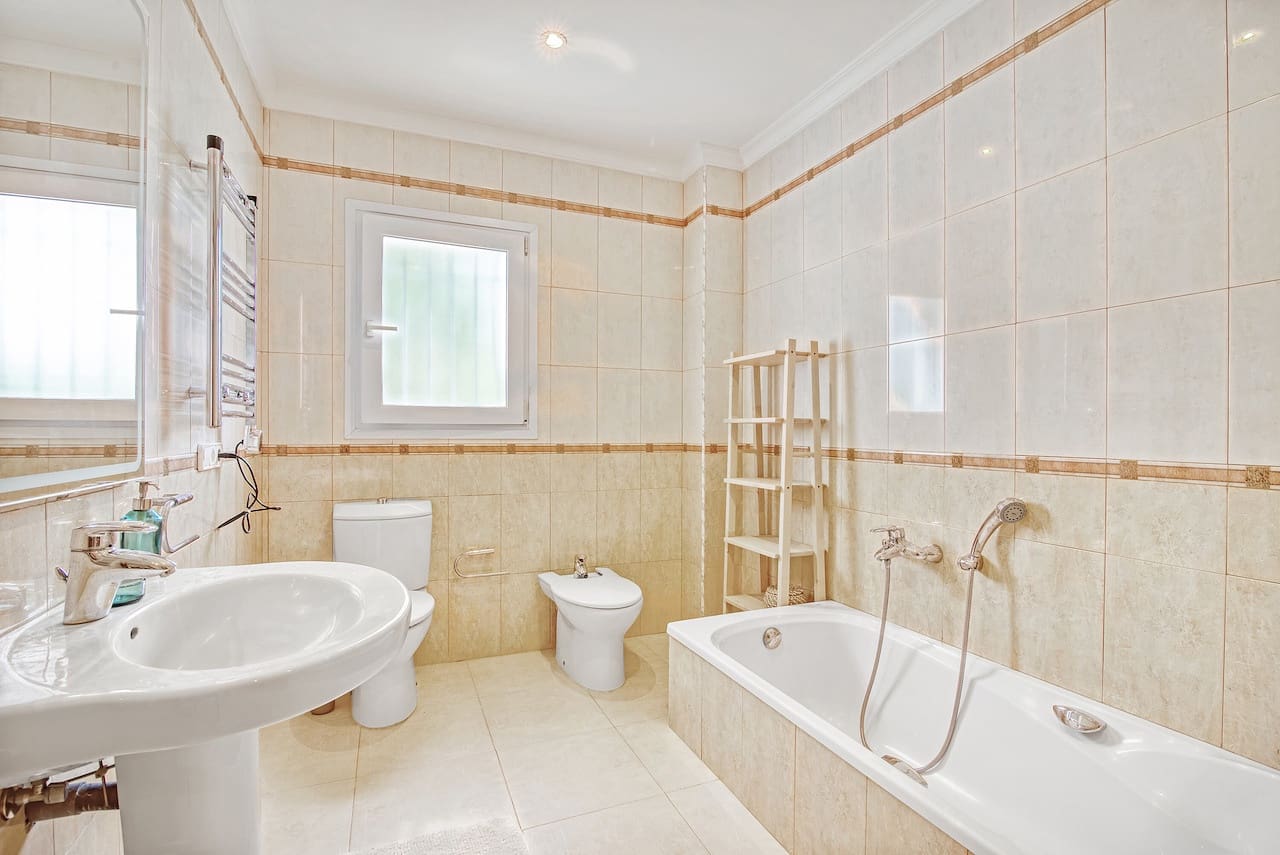 4 slaapkamer Villa te huur in Javea / Xabia met zwembad garage - € 2.500 (Ref: 9858059)