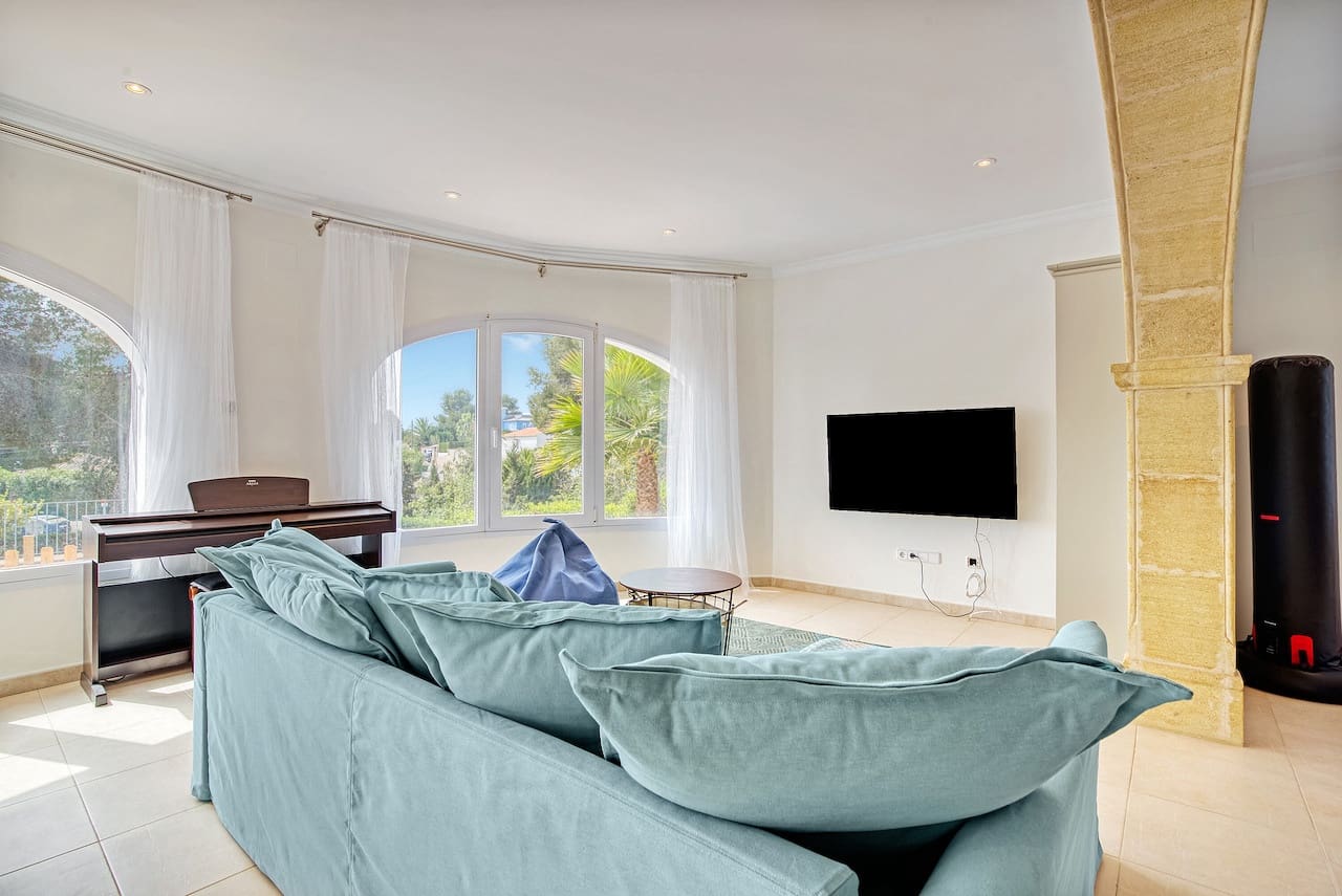 4 slaapkamer Villa te huur in Javea / Xabia met zwembad garage - € 2.500 (Ref: 9858059)