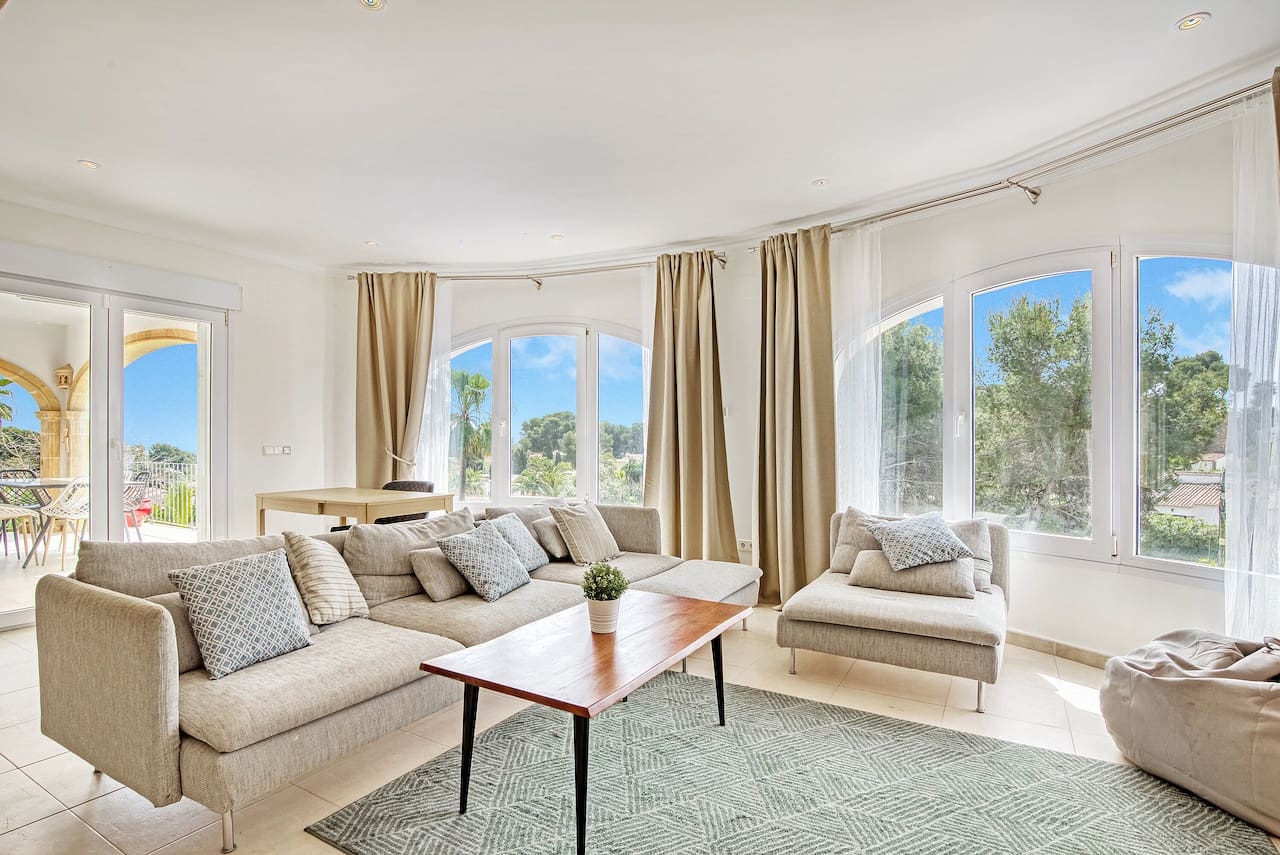 4 slaapkamer Villa te huur in Javea / Xabia met zwembad garage - € 2.500 (Ref: 9858059)