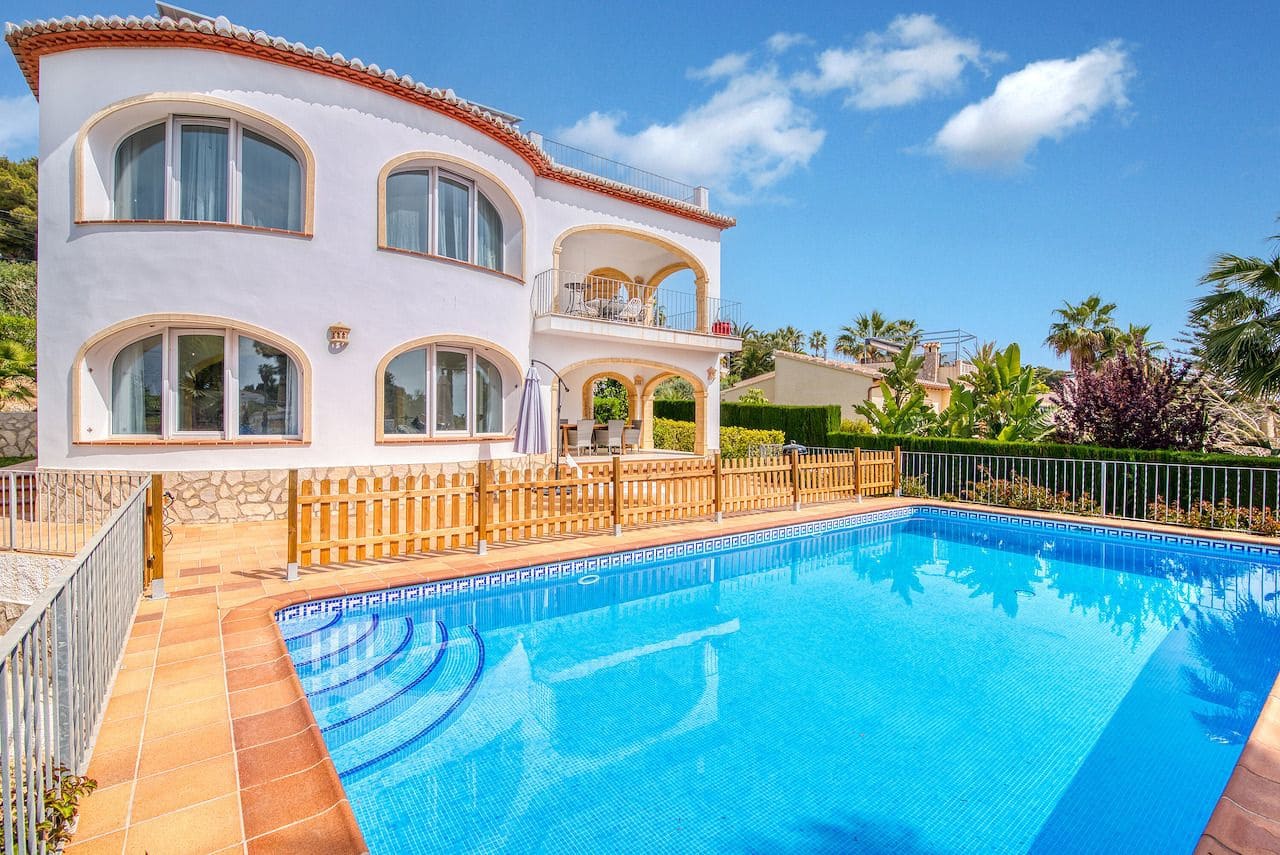 4 slaapkamer Villa te huur in Javea / Xabia met zwembad garage - € 2.500 (Ref: 9858059)
