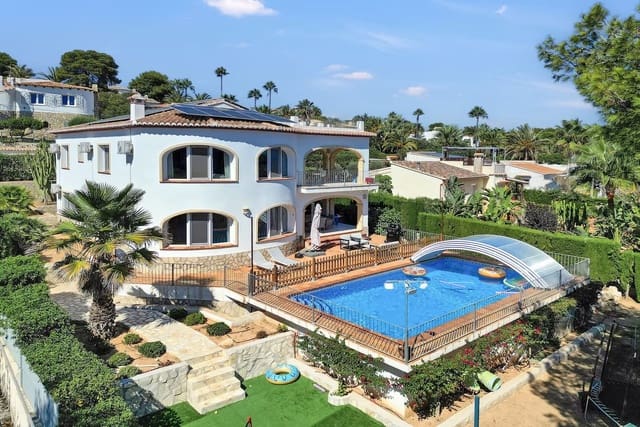 4 soverom Villa til leie i Javea / Xàbia med svømmebasseng garasje - € 2 500 (Ref: 9858059)