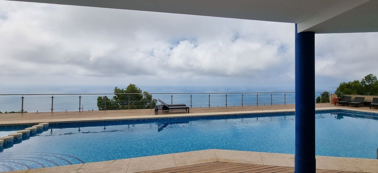 3 bedroom Apartment for rent in Altea with pool garage - € 2,150 (Ref: 9858060)