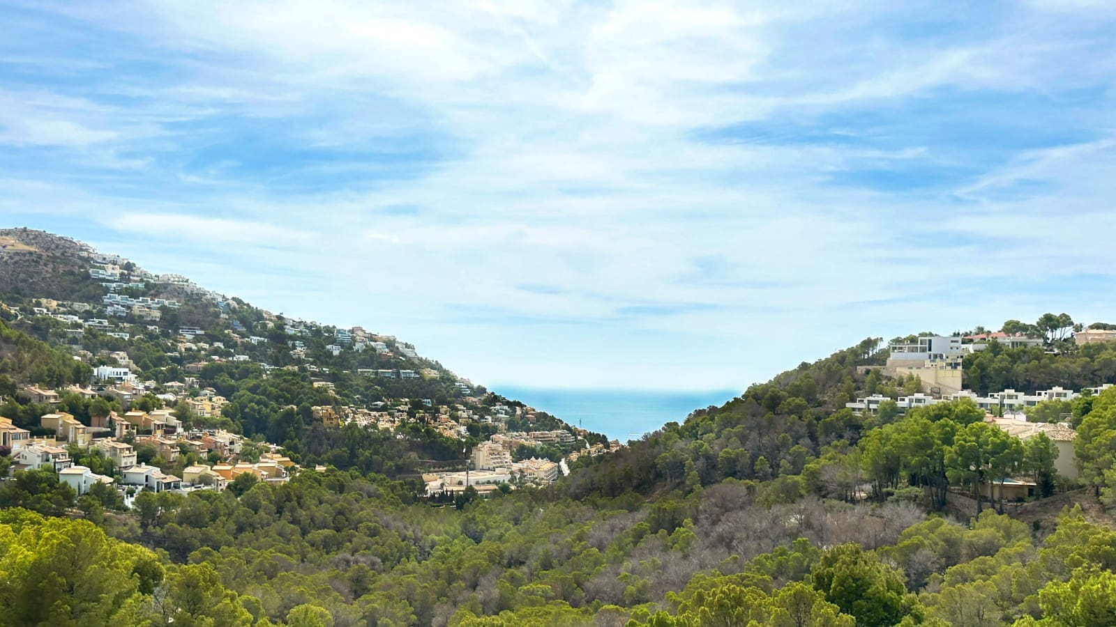 3 bedroom Apartment for rent in Altea with pool garage - € 2,150 (Ref: 9858060)