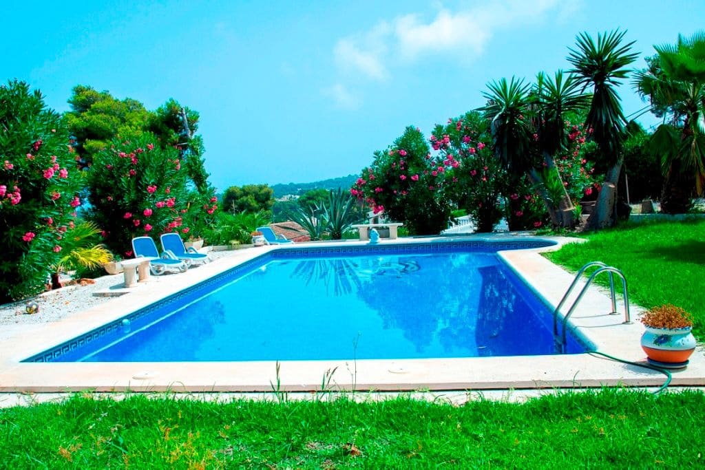 8 sypialnia Willa na sprzedaż w Javea / Xabia z basenem garażem - 1 290 000 € (Ref: 9858061)
