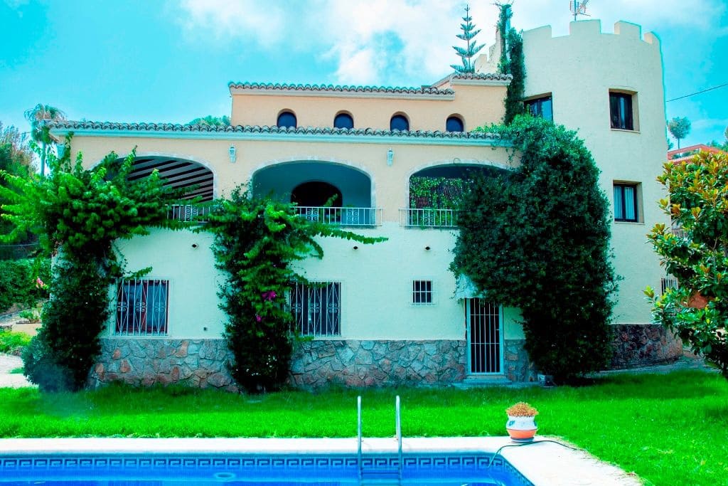 8 sypialnia Willa na sprzedaż w Javea / Xabia z basenem garażem - 1 290 000 € (Ref: 9858061)