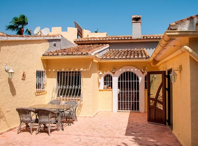 8 sypialnia Willa na sprzedaż w Javea / Xàbia z basenem garażem - 1 290 000 € (Ref: 9858061)