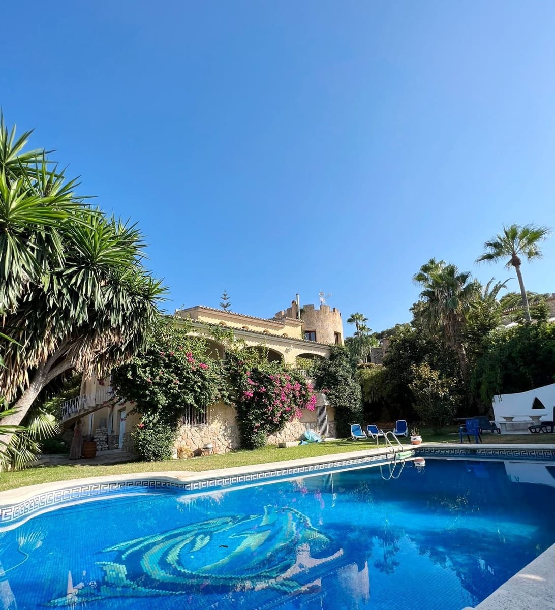 8 sypialnia Willa na sprzedaż w Javea / Xabia z basenem garażem - 1 290 000 € (Ref: 9858061)