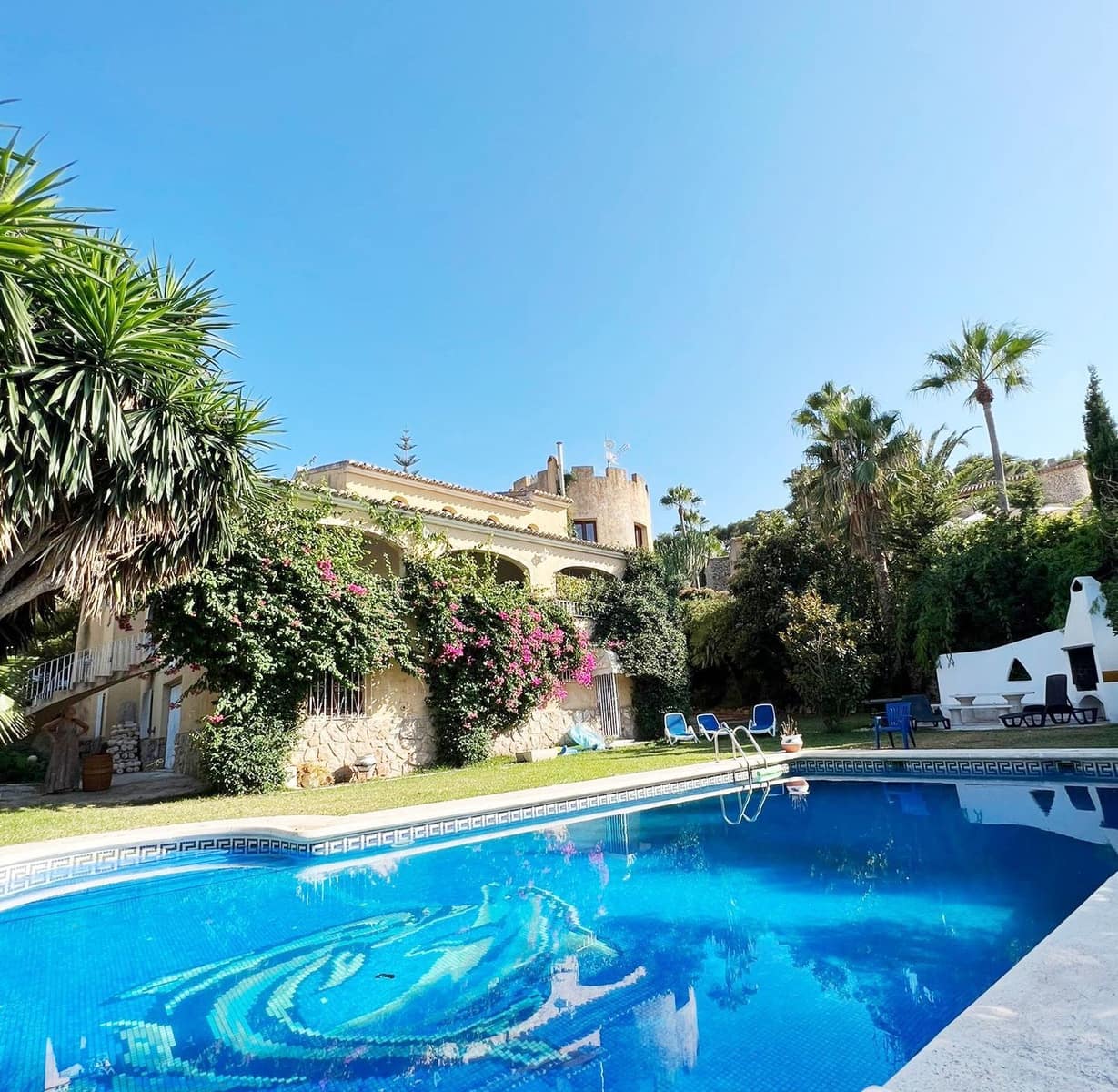 8 sypialnia Willa na sprzedaż w Javea / Xabia z basenem garażem - 1 290 000 € (Ref: 9858061)
