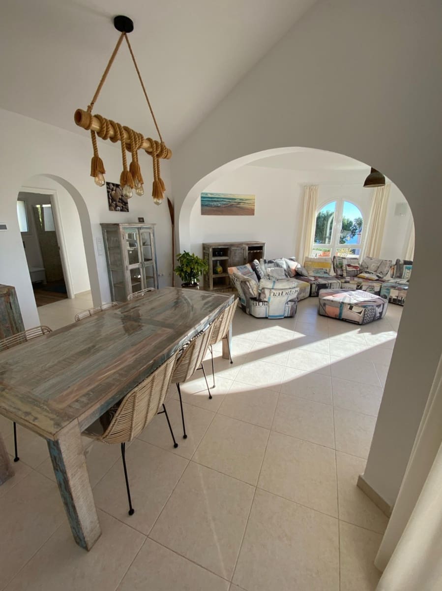 3 slaapkamer Villa te huur in Benitachell / Benitatxell - € 2.500 (Ref: 9880595)