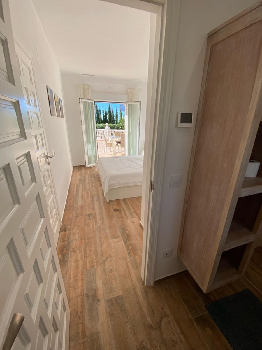 3 slaapkamer Villa te huur in Benitachell / Benitatxell - € 2.500 (Ref: 9880595)