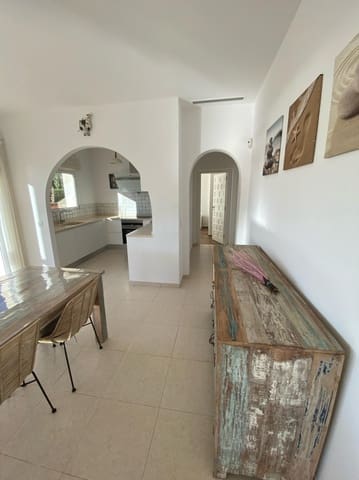 3 slaapkamer Villa te huur in Benitachell / Benitatxell - € 2.500 (Ref: 9880595)