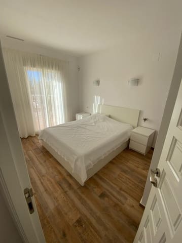 3 slaapkamer Villa te huur in Benitachell / Benitatxell - € 2.500 (Ref: 9880595)
