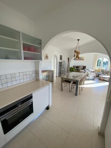 3 slaapkamer Villa te huur in Benitachell / Benitatxell - € 2.500 (Ref: 9880595)